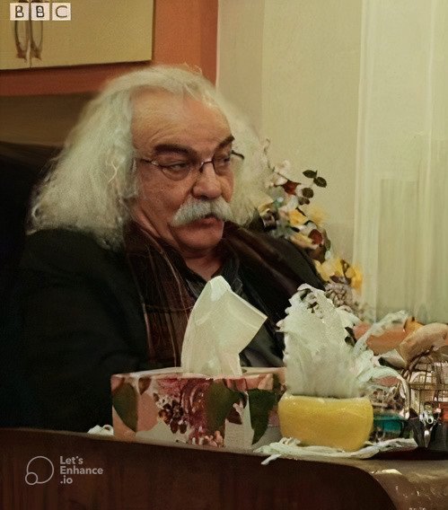 مستند پنجشنبه‌ها پشت پنجره